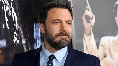 Ben Affleck leaves rehab for festive season