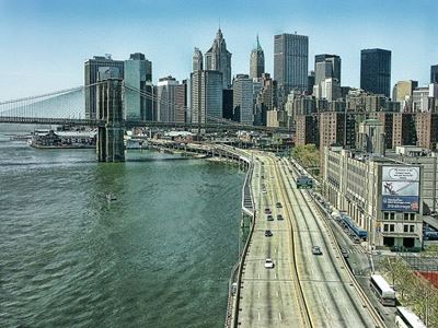 East River helicopter crash kills five in New York City