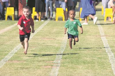 Kleuters hou atletiek