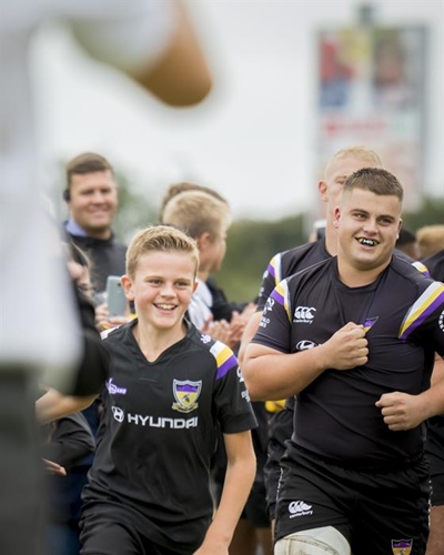 Gelukbringer deel sy pa se passie vir rugby