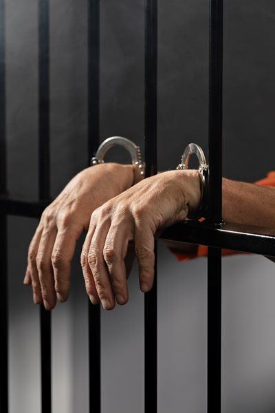 Man wat vrou van 55 verkrag kry lewenslange tronkstraf