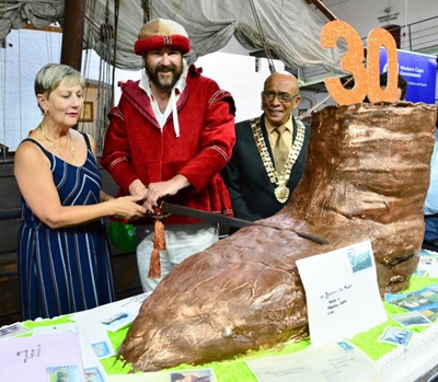 Dias museum vier vrolike 30 jaar