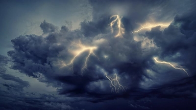 Level 2 warning: Severe thunderstorms to hit parts of Western Cape