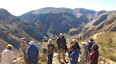 Join geology tour of Little Karoo