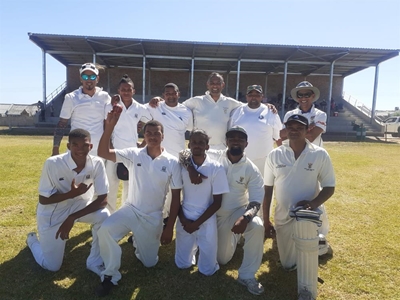 Melkhoutfontein weer op wenpad