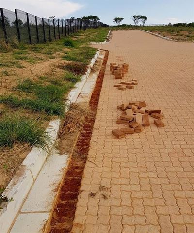 2 arrested for vandalism at cemetery