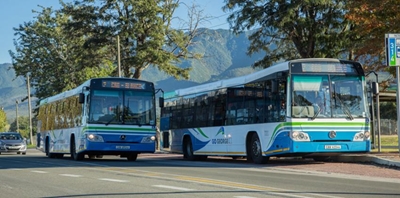 Busdiens fokus op noodsaaklike dienste