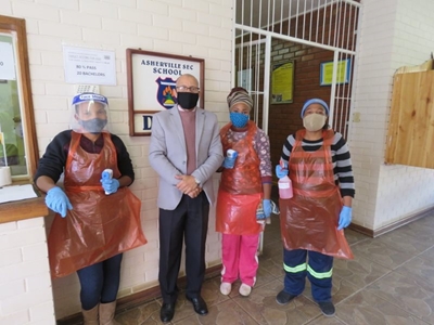 Schools get ready to reopen 