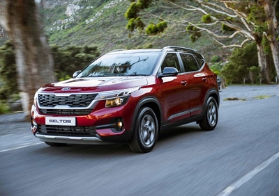 What is a crossover motor vehicle?
