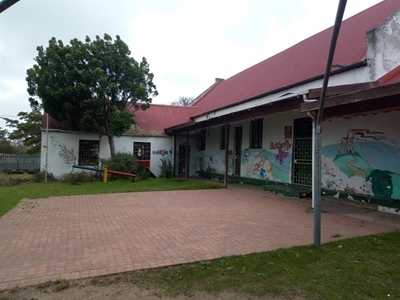 Kleuterskool gelooi deur inbrekers
