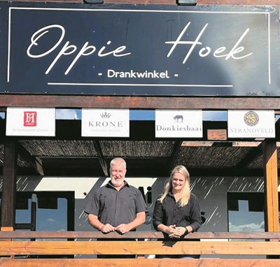 Stilbaai se besonderse drankwinkel Oppie Hoek