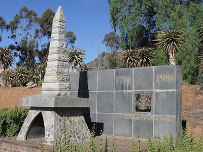 Kleiner weergawe van die Paardekraal-monument