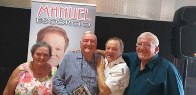 Manuel Escorsio sing vir Tuiniqua