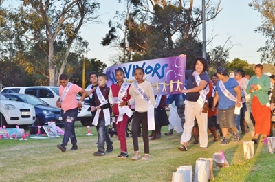Dapper stappers ondersteun Kansa-relay