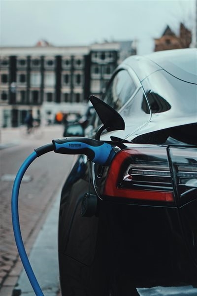 South Africans keen on electrified vehicles, despite infrastructure concerns