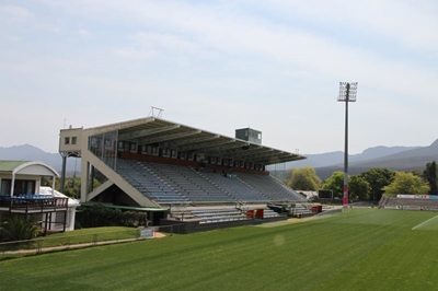 Rugbyklubs wag in spanning op tugverhore