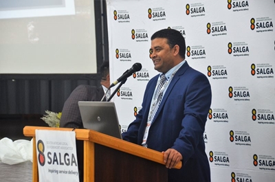 Salga discuss land invasion
