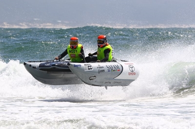 Exciting inflatable boat racing to watch