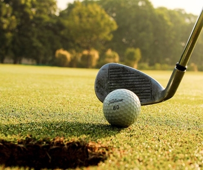 Pienaar powers to Ladies lead in SA Blind Open