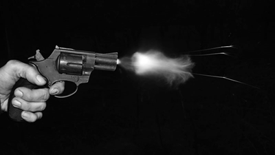 Shop assistant shot during robbery