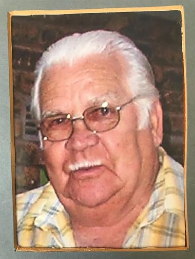 George groet Jan Reyneke (90)