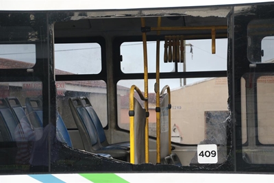 Bus bombed, 11 injured