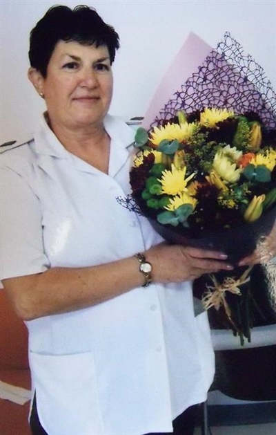 42 jaar 'n verpleegster