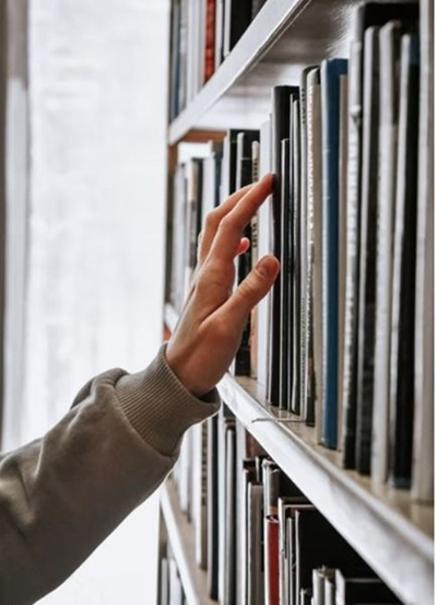 CJ Langehoven Library hours during KKNK