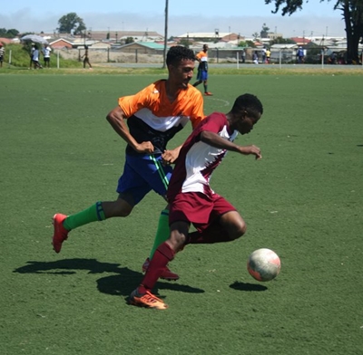 Vista scrambles against a spirited Real Pacaltsdorp