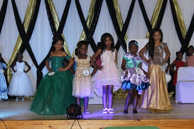 Young beauties crowned