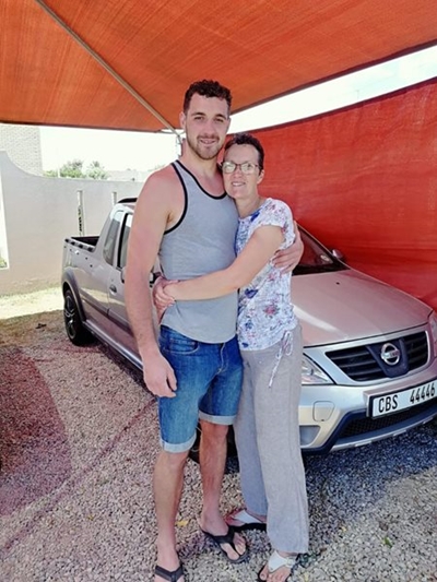 Ma en seun herenig vir Kersfees ná 15 jaar