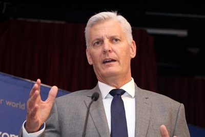 De Ruyter hits back at critics ‘who style themselves as energy experts’