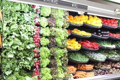 Pick n Pay tests ‘nude’ fruit and veg wall