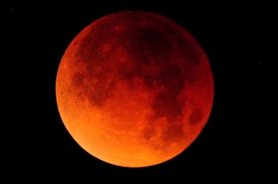 Watch total full moon eclipse on Friday