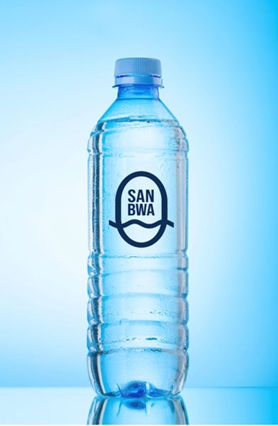 There’s more to bottled water than “still or sparkling”
