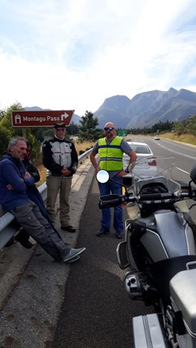 Motorbiker dies on Outeniqua Pass