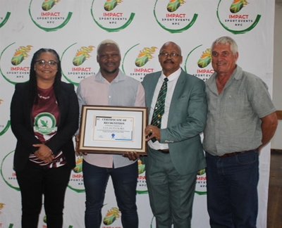 Kabamba Floors vereer vir sy rugbyprestasies