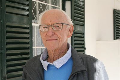 Local pilot turns 90