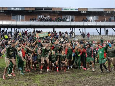 Gardens edge Robertson in 29-28 thriller