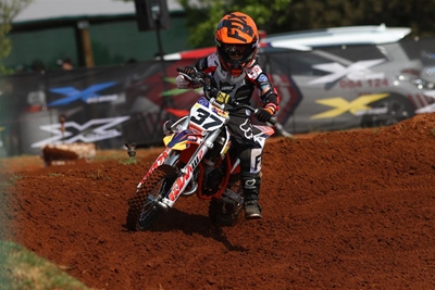 Local tears up track in Bloemfontein