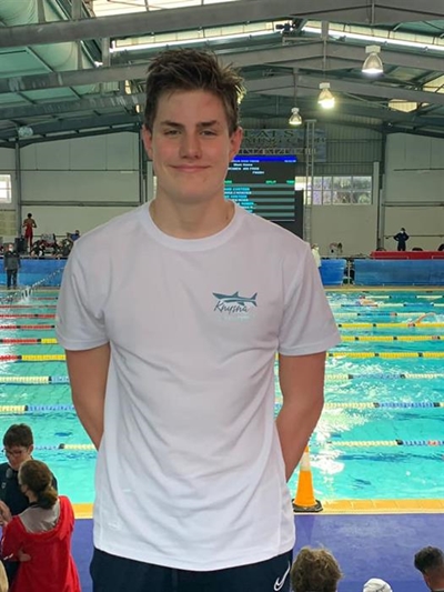 Stellar swimming Stefan excels