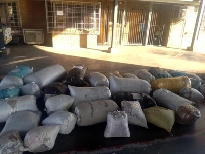 R880 000 se dagga gevind