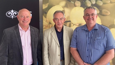 Kenners bespreek stygende koerse