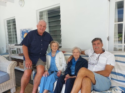Vriendinne vier 70 jaar se vriendskap