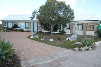 Stilbaai-plaasmoord: 4 Verdagtes vas