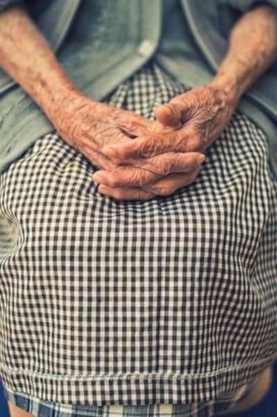 Covid-19: restrictions in place at facilities for the aged