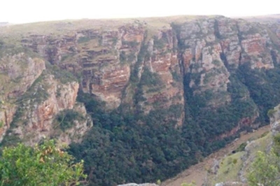 Police probing after man drives off cliff in Eastern Cape
