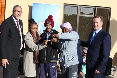 Trane oor nuwe huise