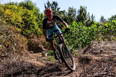 Fietsryers 6 ure in saal vir haweloses
