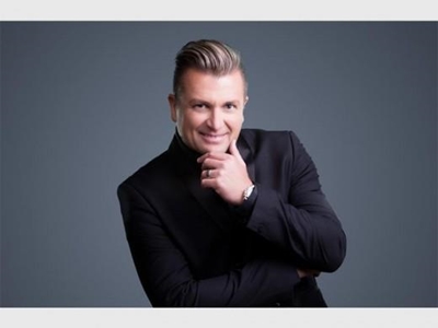 Pieter Koen 'n gas by Cuppa-funksie vanjaar